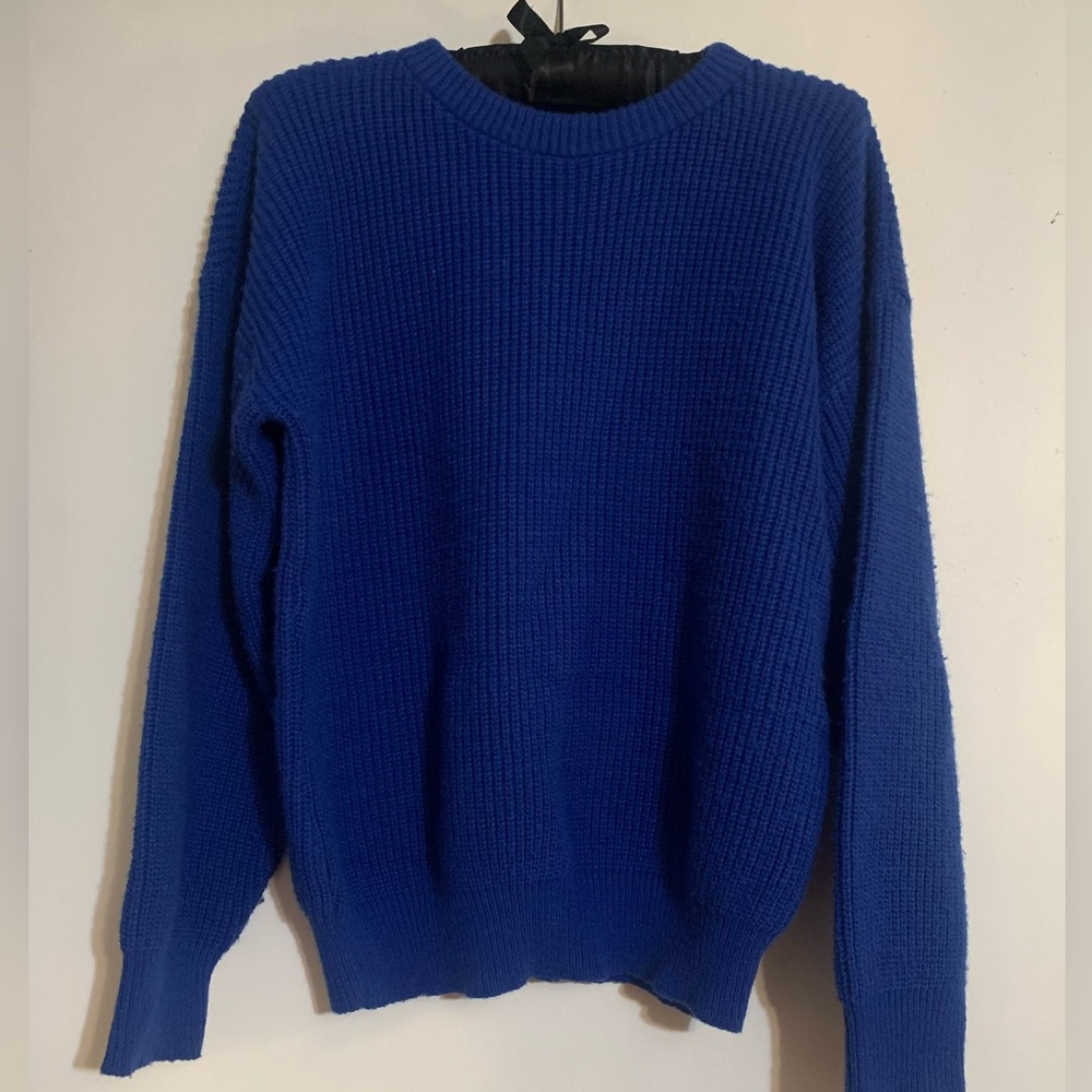 Vintage Solid Royal Blue Classic Crew Neck Knit Sweater